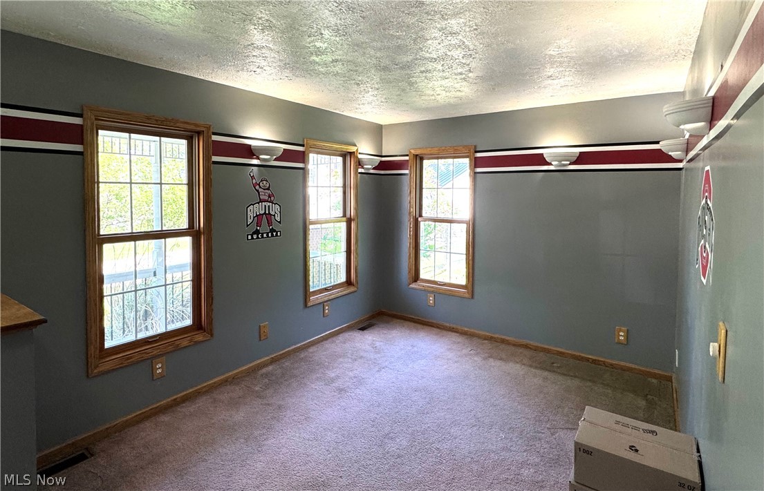 828 Green Drive Coshocton OH 43812