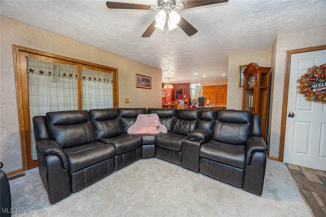 828 Green Drive Coshocton OH 43812