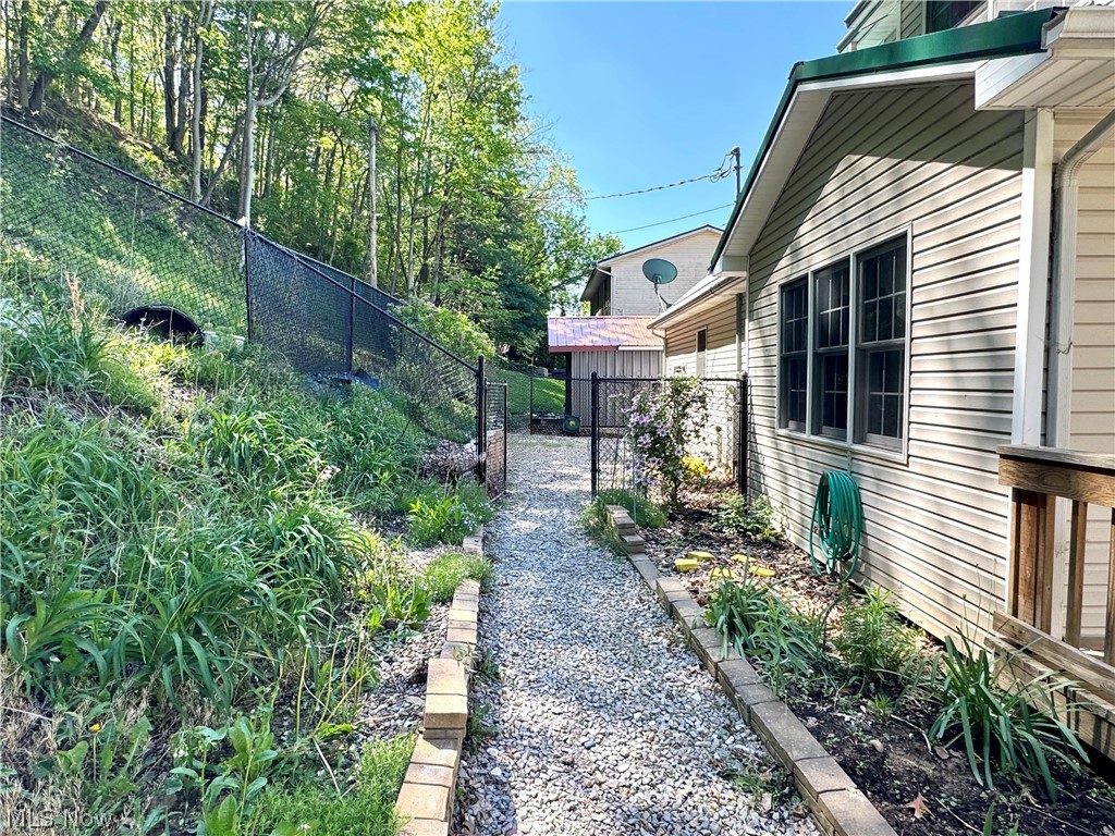 828 Green Drive Coshocton OH 43812