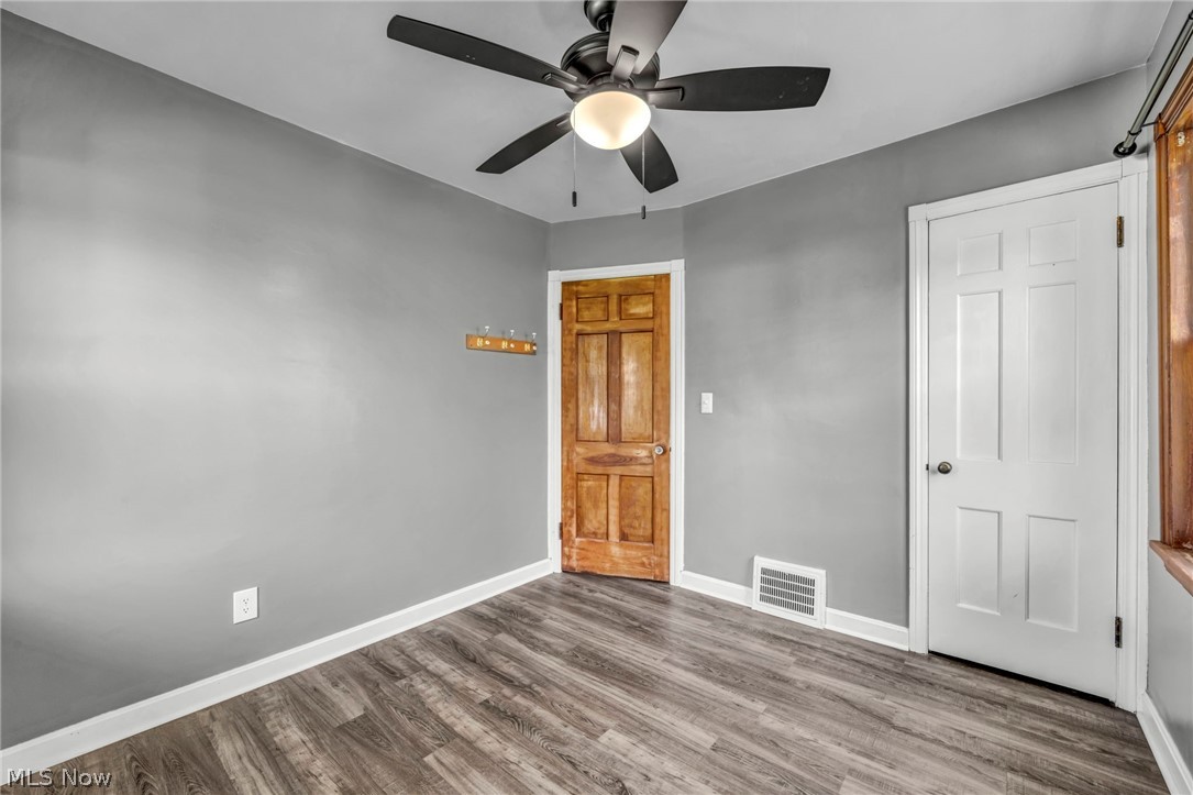 208 Longfellow Street Elyria OH 44035