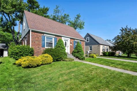 208 Longfellow Street Elyria OH 44035