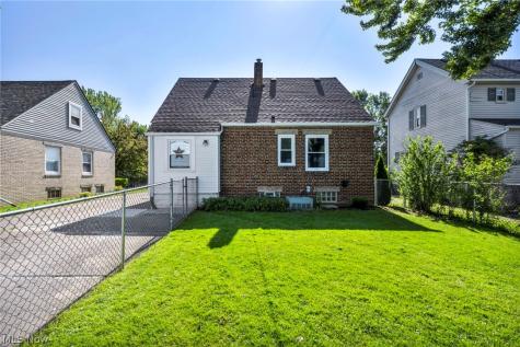 208 Longfellow Street Elyria OH 44035