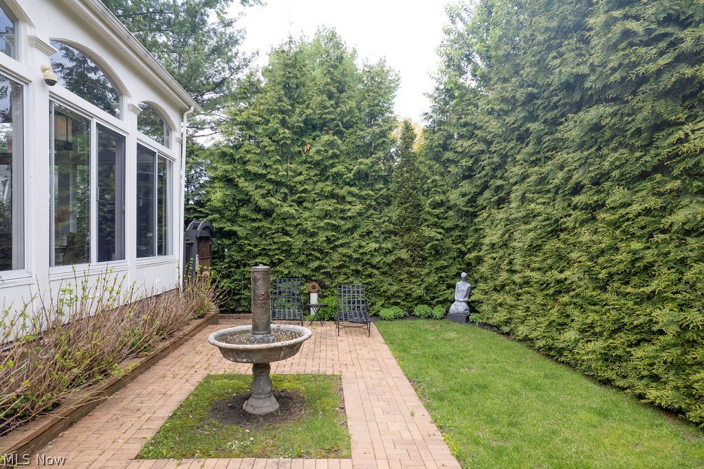 21121 S Woodland Road Shaker Heights OH 44122