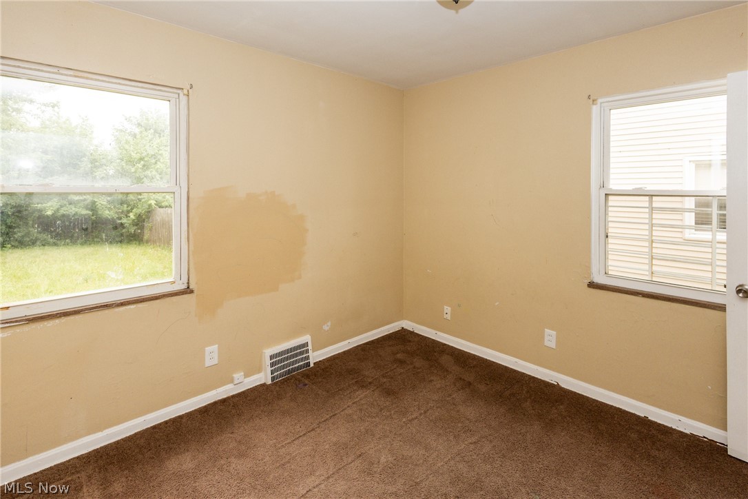 16906 Holly Hill Drive Cleveland OH 44128