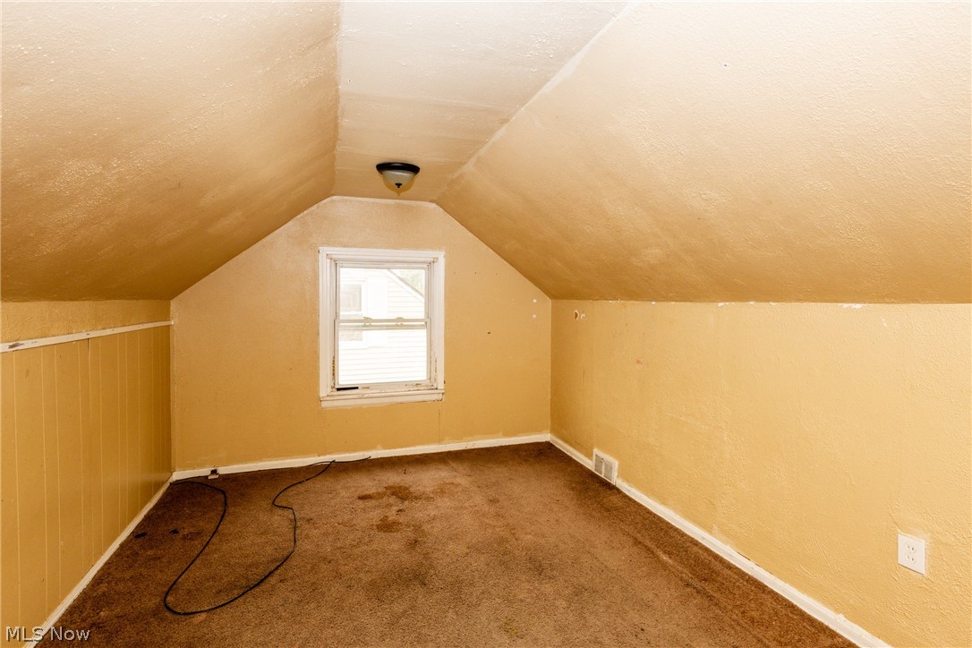 16906 Holly Hill Drive Cleveland OH 44128