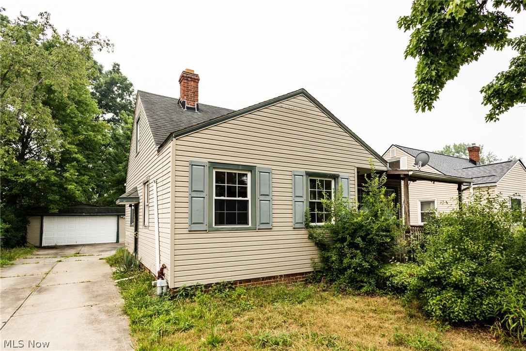 16906 Holly Hill Drive Cleveland OH 44128