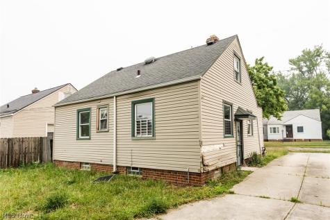 16906 Holly Hill Drive Cleveland OH 44128