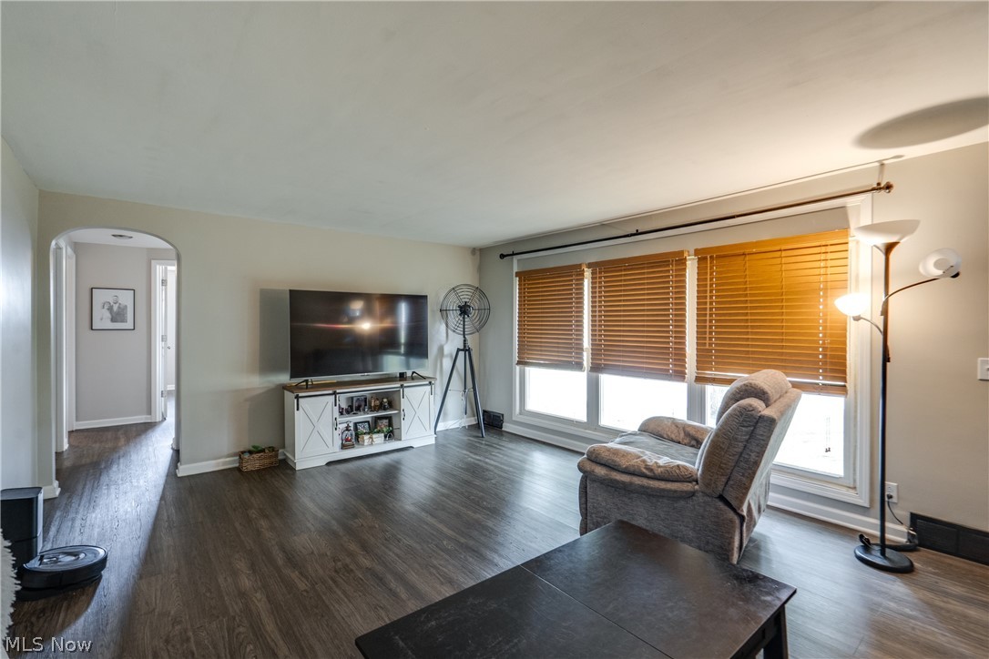 1425 Colonial Boulevard NE Canton OH 44714