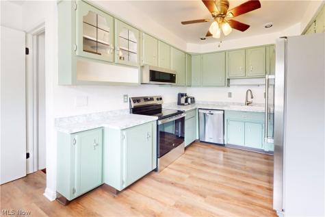 400 Terri Avenue Steubenville OH 43952