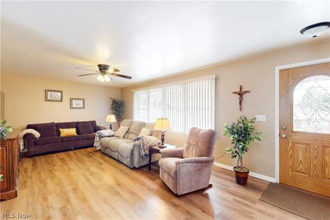 400 Terri Avenue Steubenville OH 43952