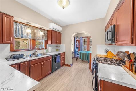 221 Raff Road NW Canton OH 44718