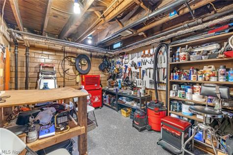 221 Raff Road NW Canton OH 44718