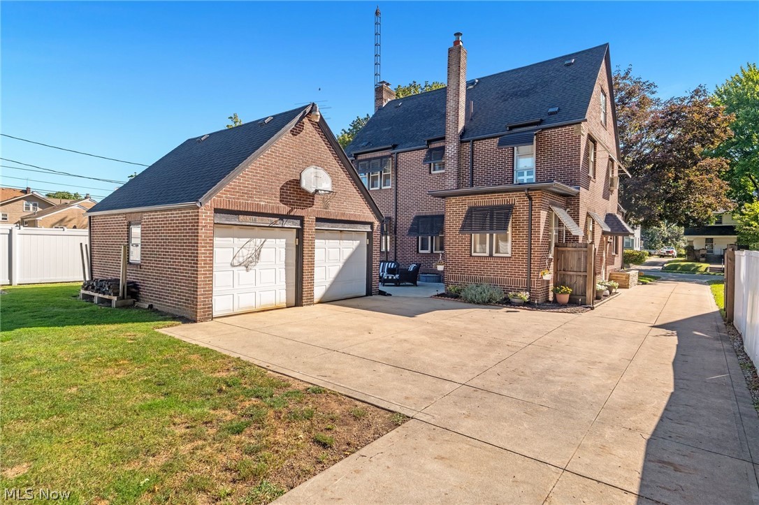 221 Raff Road NW Canton OH 44718