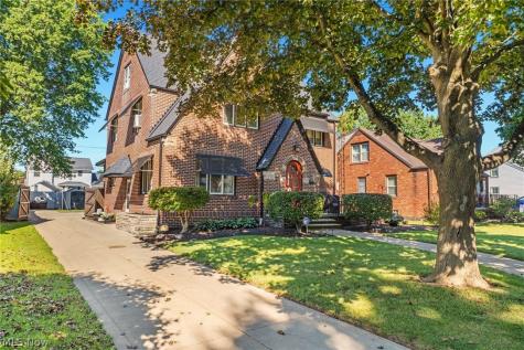 221 Raff Road NW Canton OH 44718