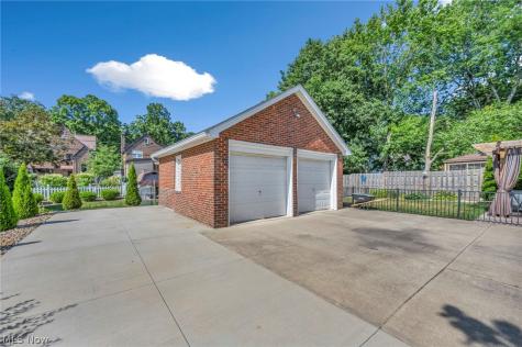 1036 Bennington Avenue NE Massillon OH 44646