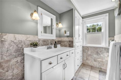 1036 Bennington Avenue NE Massillon OH 44646