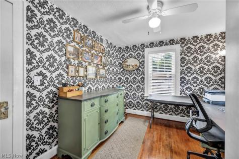 1036 Bennington Avenue NE Massillon OH 44646