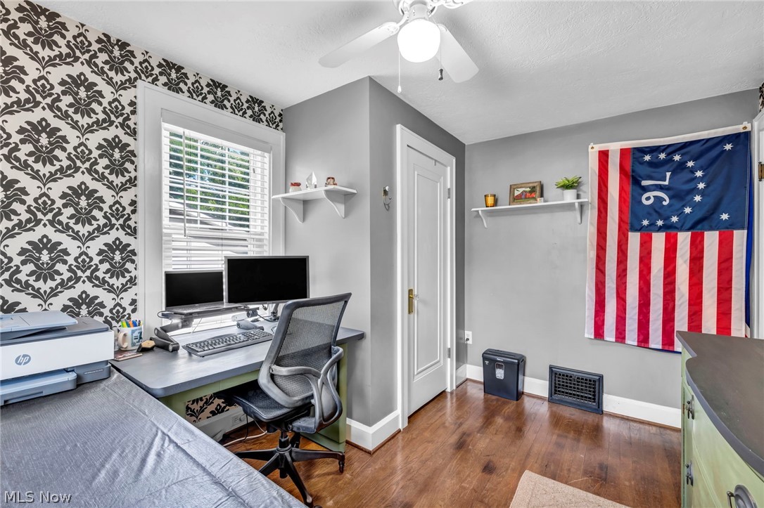 1036 Bennington Avenue NE Massillon OH 44646