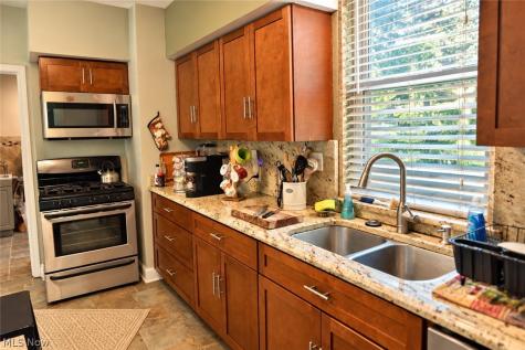 25800 Chardon Road Richmond Heights OH 44143
