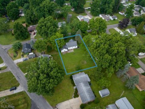 2226 Federal Avenue Alliance OH 44601