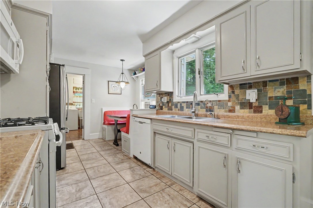 38600 Berkshire Hills Drive Willoughby Hills OH 44094