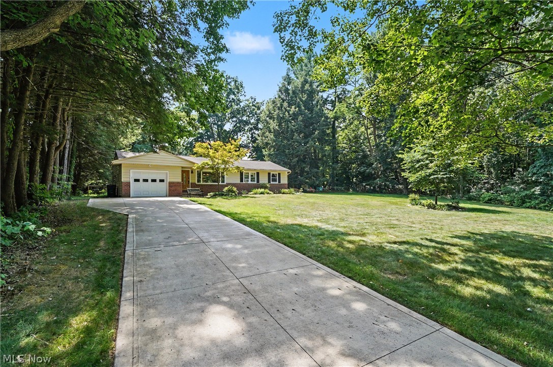 38600 Berkshire Hills Drive Willoughby Hills OH 44094
