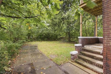 3286 E 140th Street Cleveland OH 44120