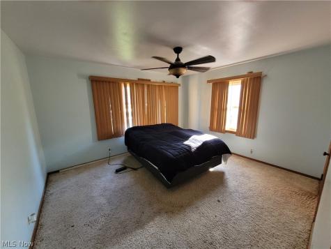 6048 Pearl Road Parma Heights OH 44130