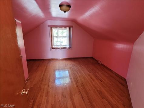 6048 Pearl Road Parma Heights OH 44130