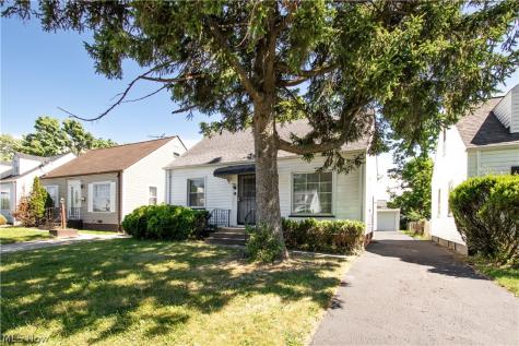 21412 Watson Road Maple Heights OH 44137