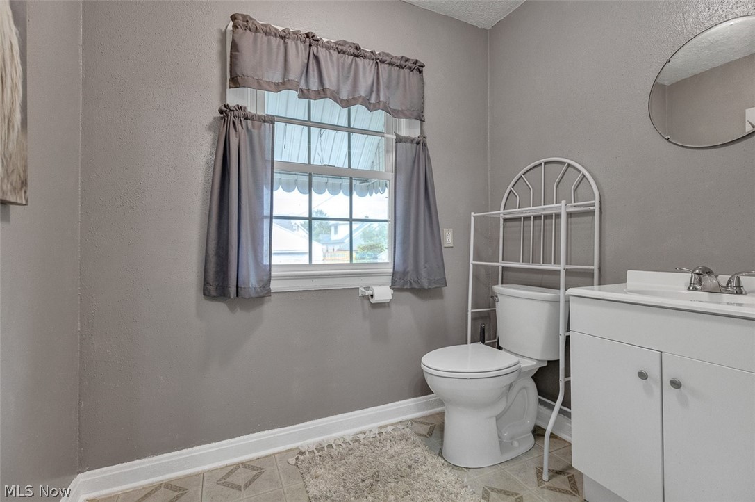148 Brandtson Avenue Elyria OH 44035