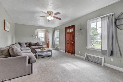 148 Brandtson Avenue Elyria OH 44035