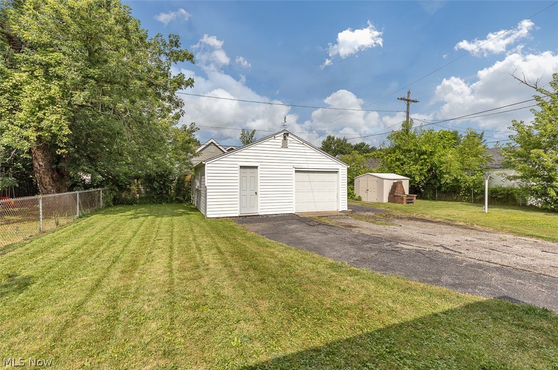 148 Brandtson Avenue Elyria OH 44035