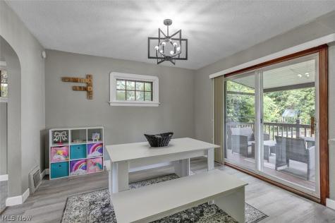 148 Brandtson Avenue Elyria OH 44035