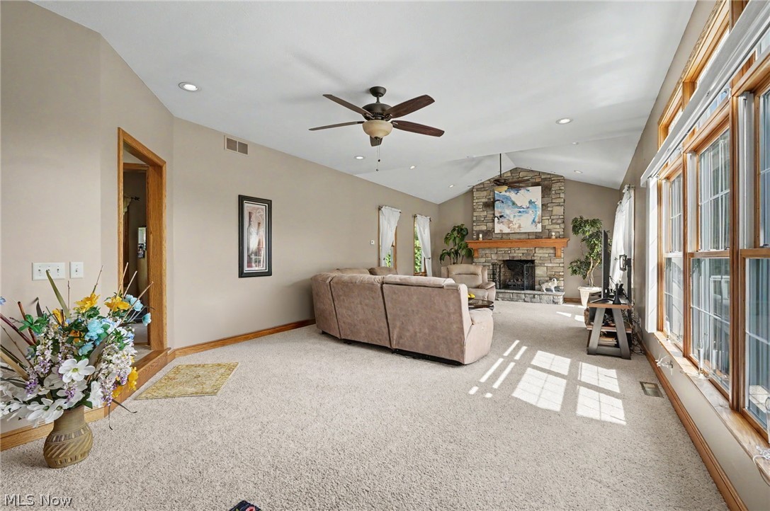 2101 Pearce Circle Salem OH 44460