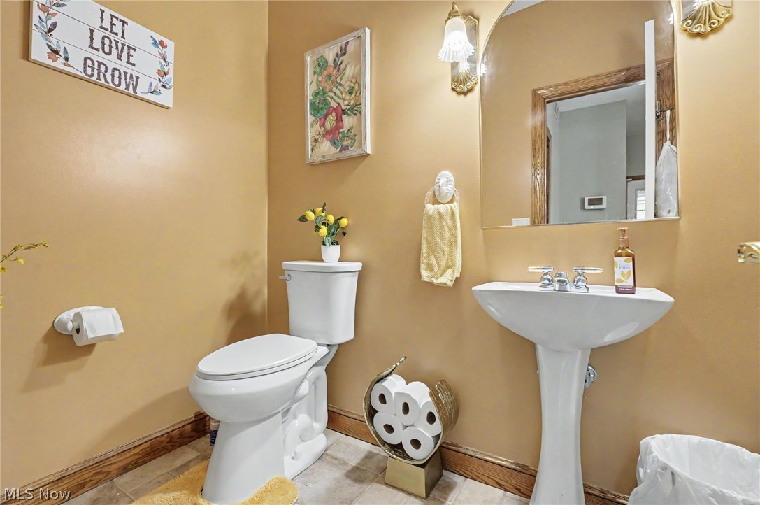 2101 Pearce Circle Salem OH 44460