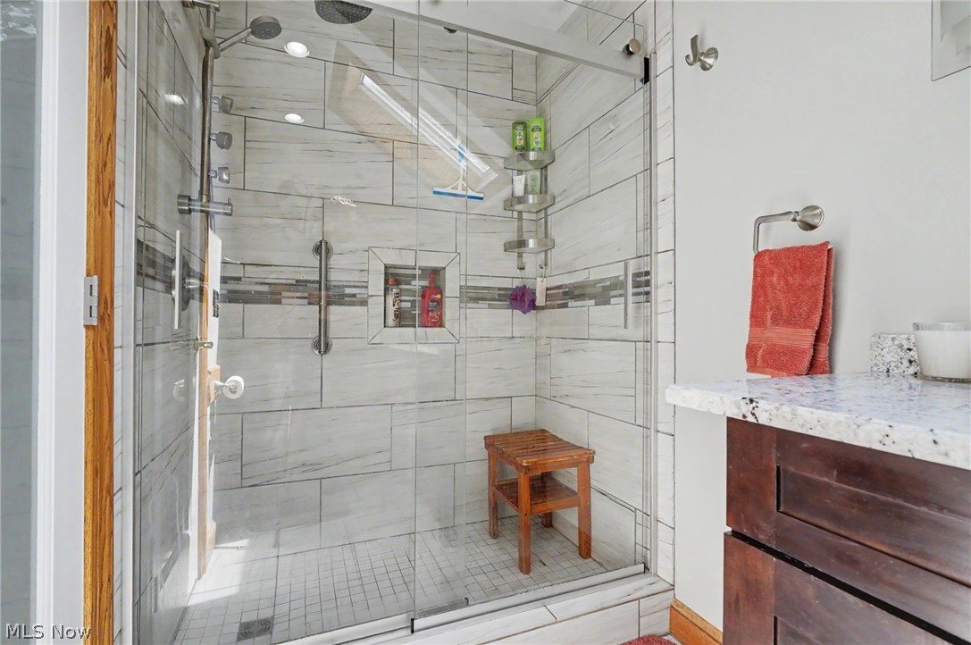 2101 Pearce Circle Salem OH 44460