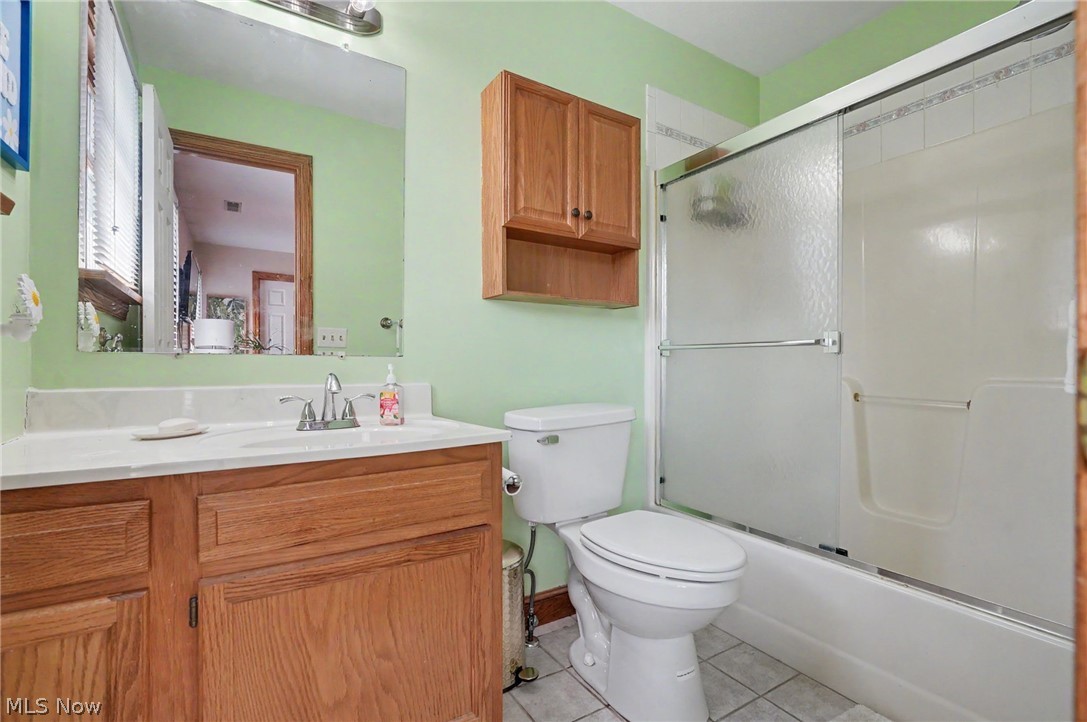 2101 Pearce Circle Salem OH 44460