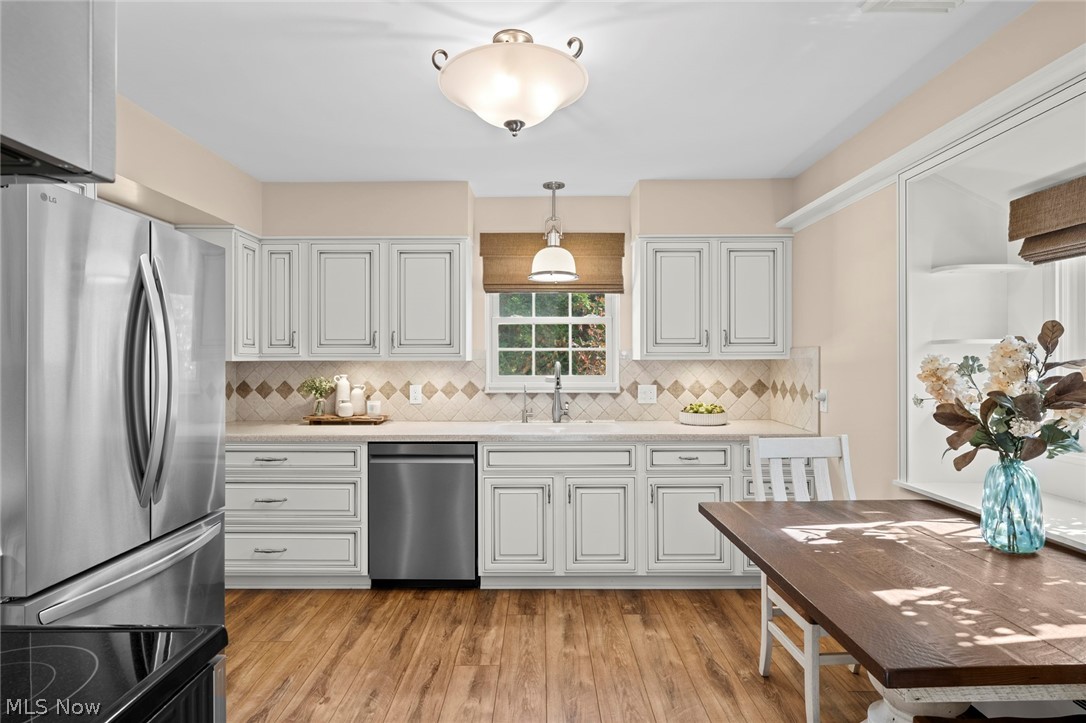 2443 Ridgewood Road Akron OH 44313