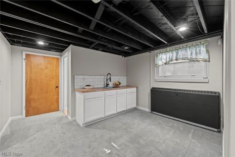 2443 Ridgewood Road Akron OH 44313