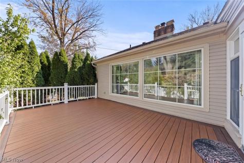 2443 Ridgewood Road Akron OH 44313