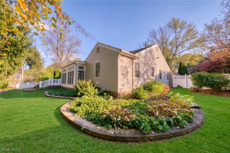 2443 Ridgewood Road Akron OH 44313