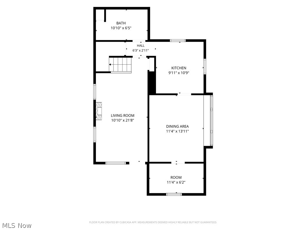1529 Longfellow Court NE Warren OH 44483