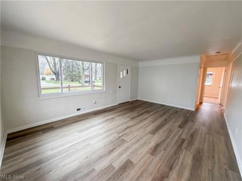 4506 Silverdale Road North Olmsted OH 44070