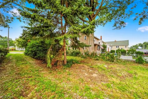 2137 Brown Road Lakewood OH 44107
