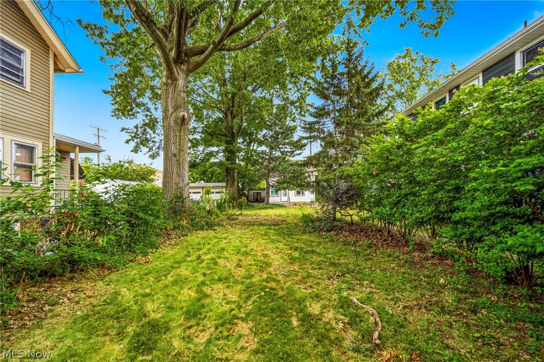 2137 Brown Road Lakewood OH 44107