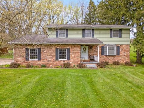 4450 Cottage Grove Road Uniontown OH 44685