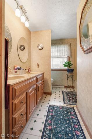 4450 Cottage Grove Road Uniontown OH 44685