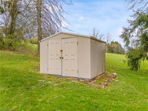 4450 Cottage Grove Road Uniontown OH 44685
