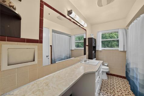 5421 W 16th Street Parma OH 44134